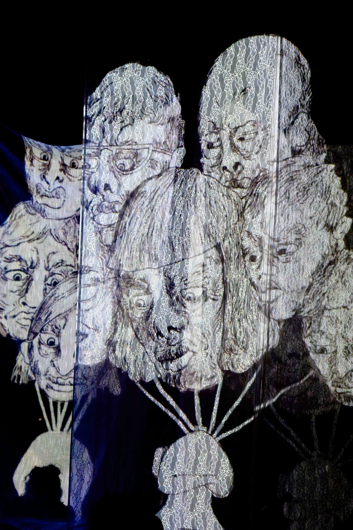 Darling Desperados ställer frågor utan svar